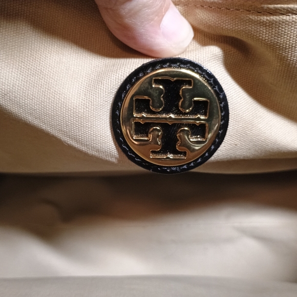 Tory Burch Ella Patent Tote - Picture 2 of 6